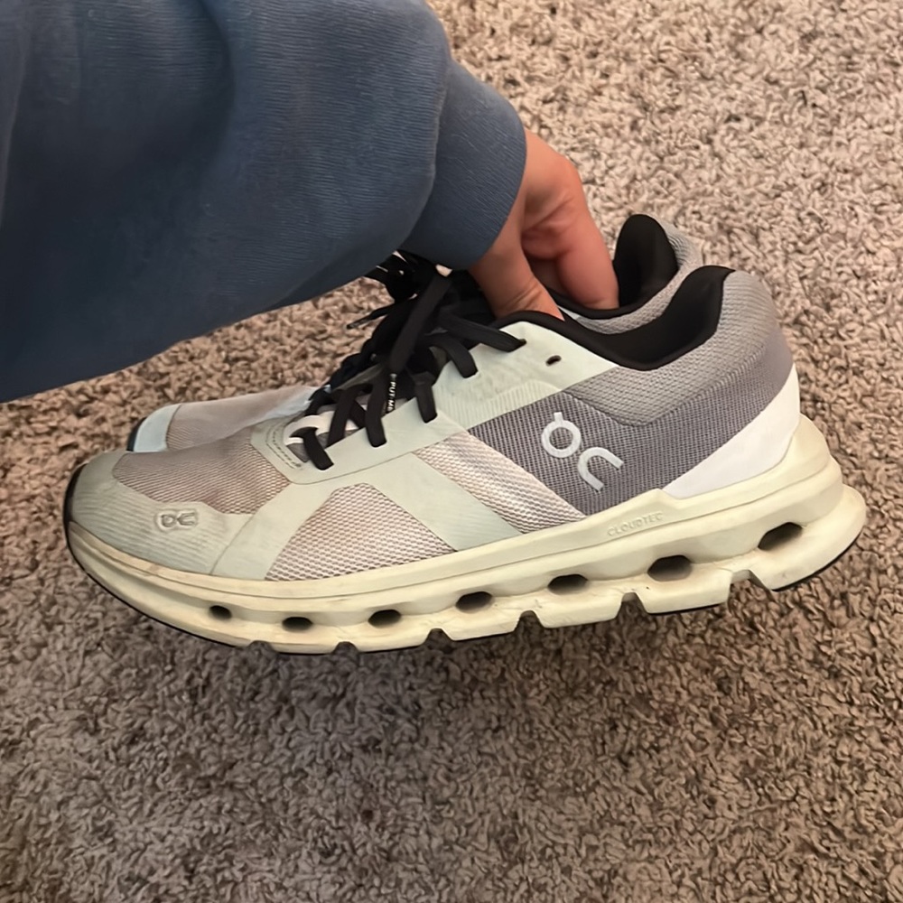 On Cloudrunner - image 4